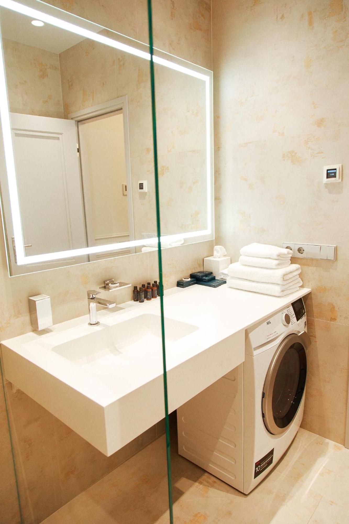 Roze Center Apartments Liepāja Dış mekan fotoğraf